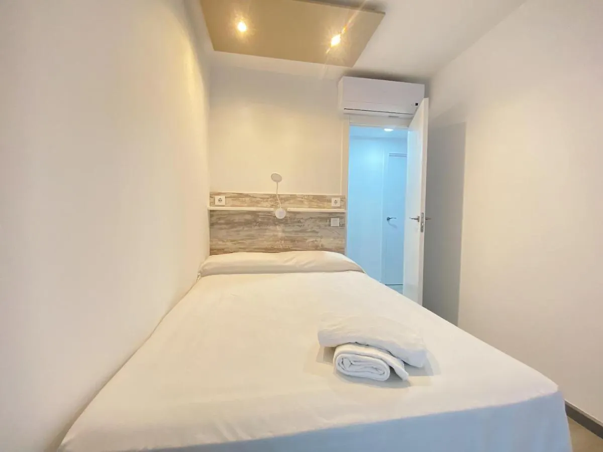 R136 Apartment Buhos Calafell