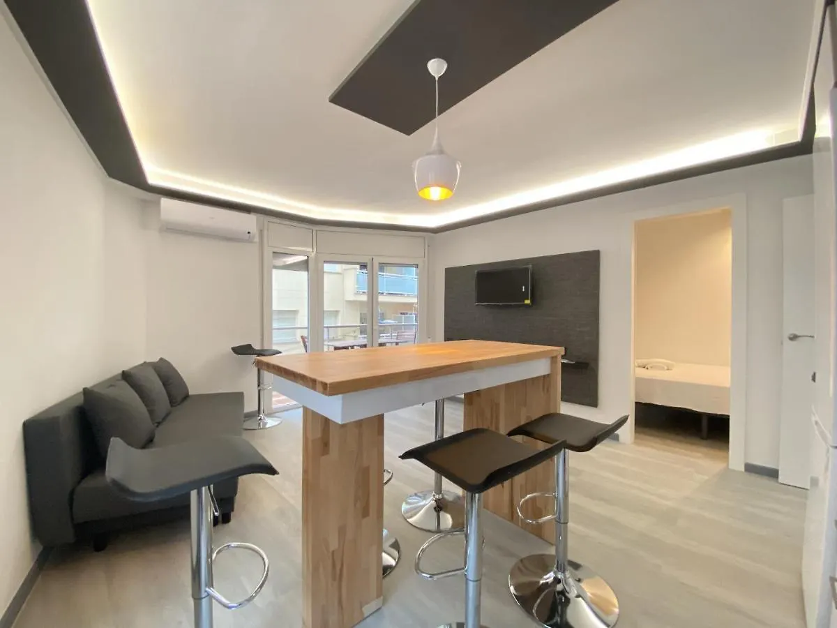 R136 Apartment Buhos Calafell