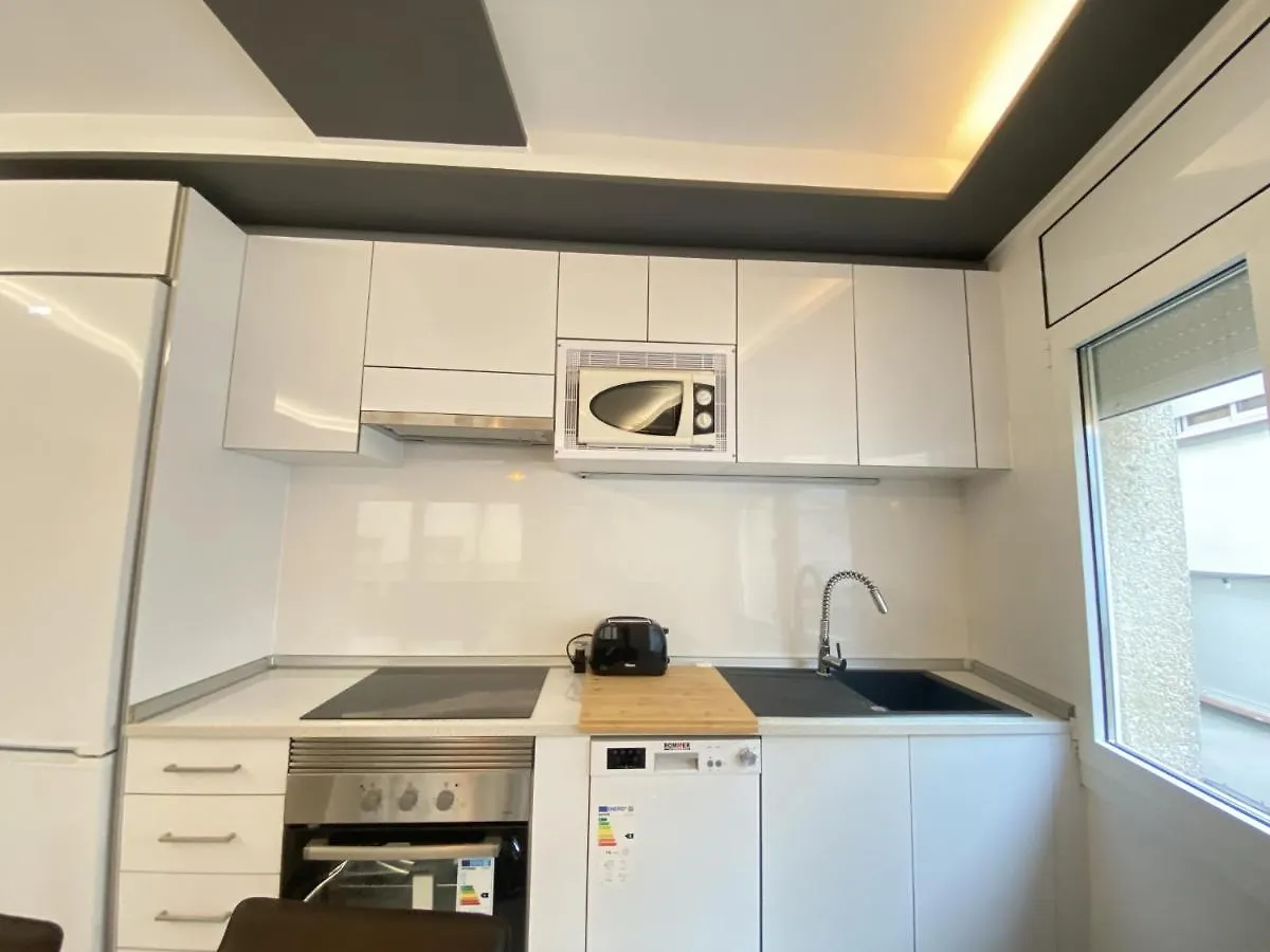R136 Apartment Buhos Калафелл